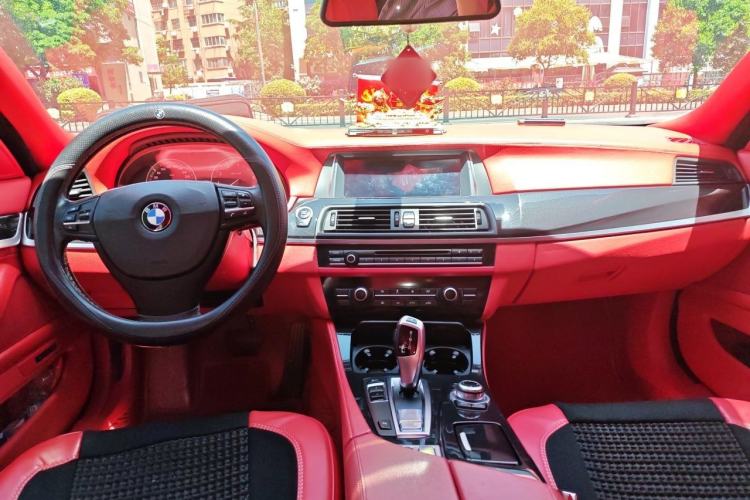 Used BMW 5 Series 2013 520Li Elegant Edition Center Console