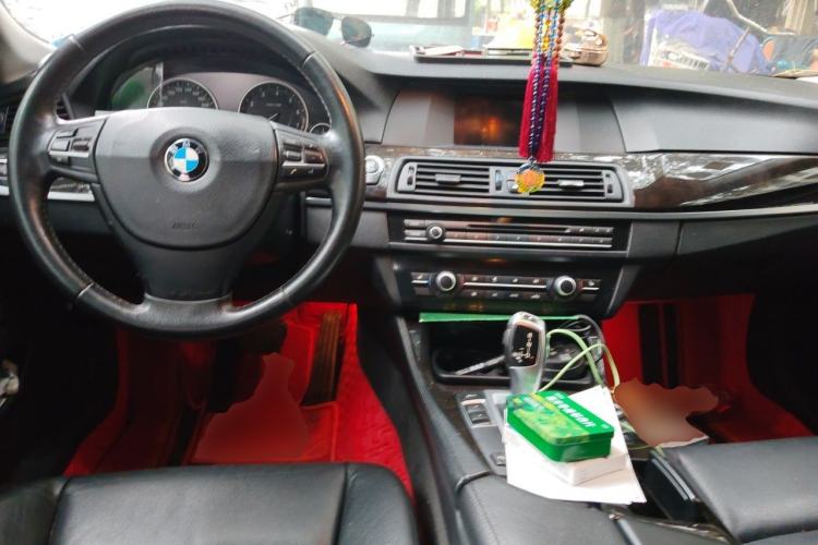 Used BMW 5 Series 2013 525Li Leading Model Center Console