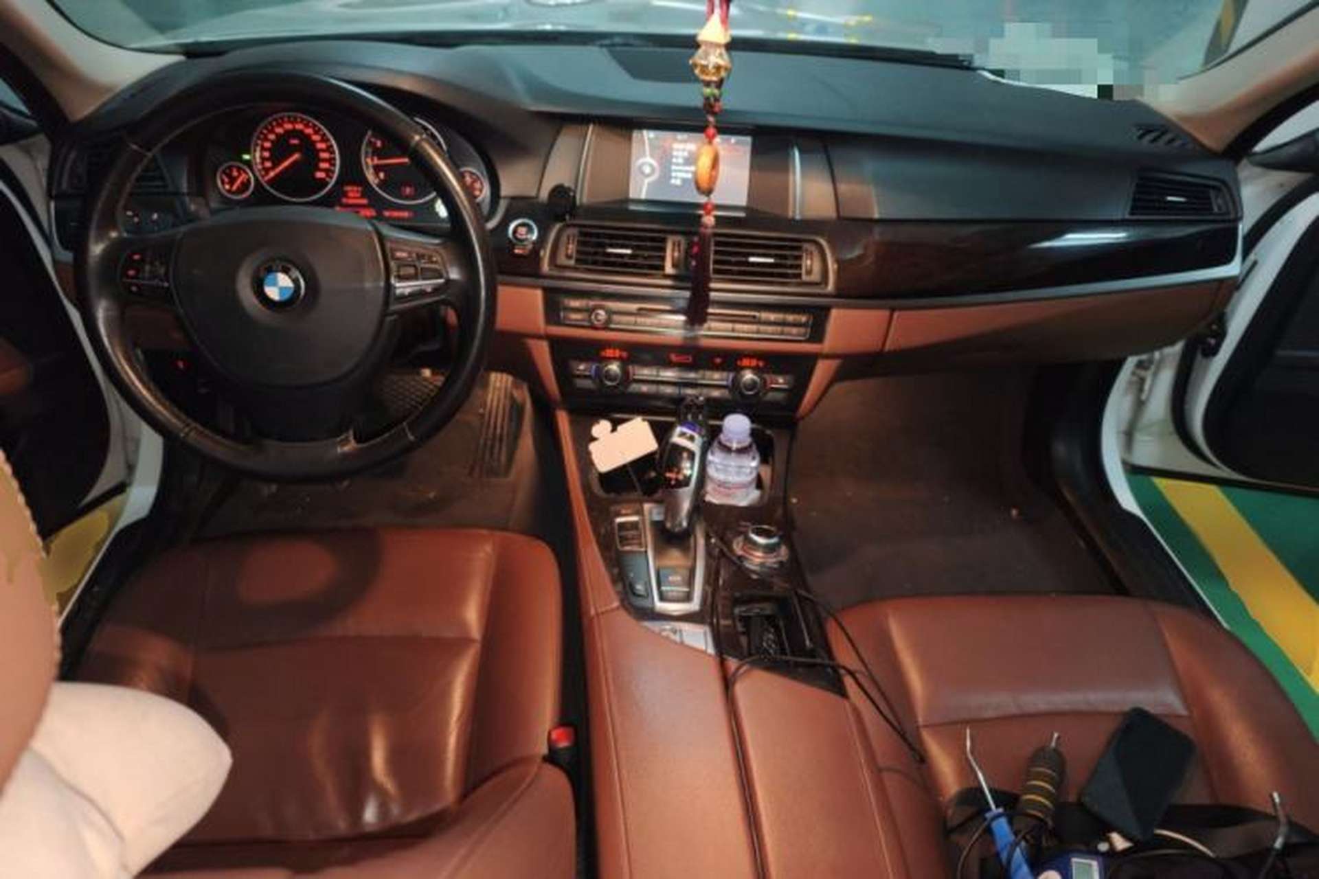 Used BMW 5 Series 2013 525Li Leading Model Center Console