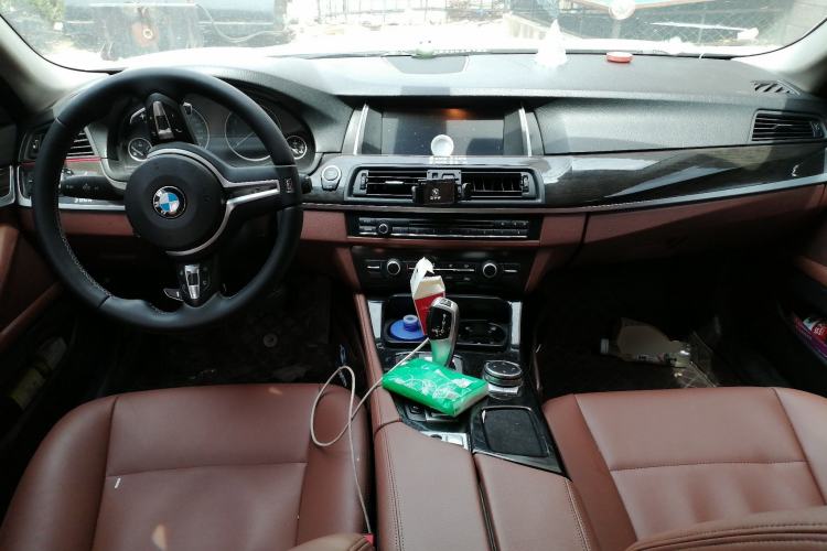 Used BMW 5 Series 2013 520i Elegant Edition Center Console