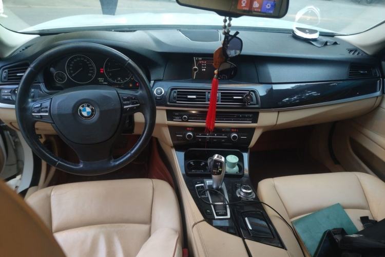 Used BMW 5 Series 2013 520Li Elegant Edition Center Console