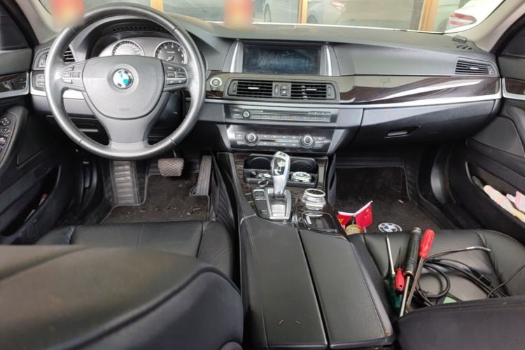 Used BMW 5 Series 2013 525Li Leading Model Center Console
