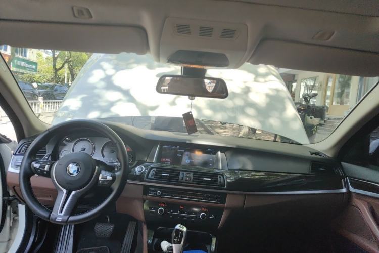 Used BMW 5 Series 2013 525Li Leading Model Center Console