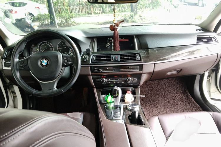 Used BMW 5 Series 2013 525Li Leading Model Center Console