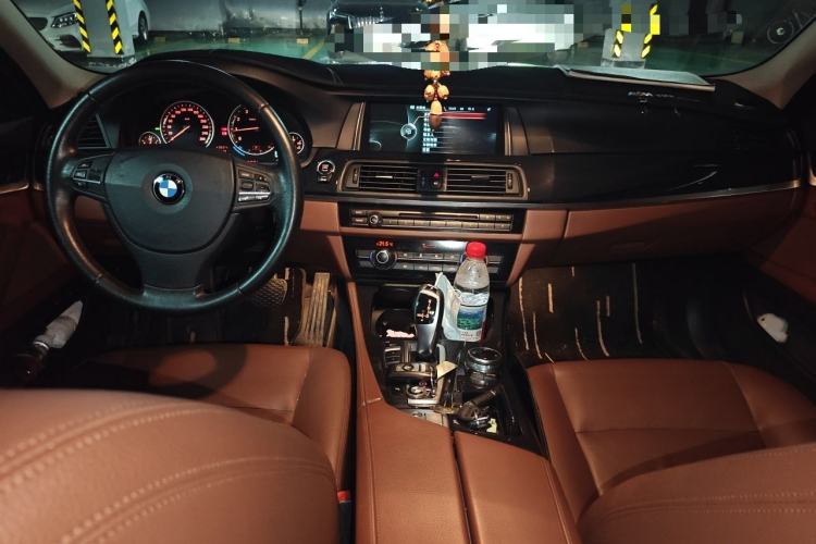 Used BMW 5 Series 2013 520i Elegant Edition Center Console