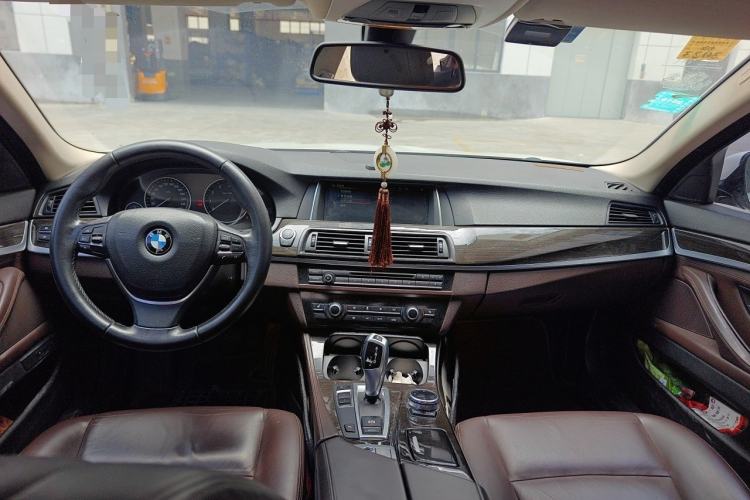 Used BMW 5 Series 2013 525Li Zhuole Edition Center Console
