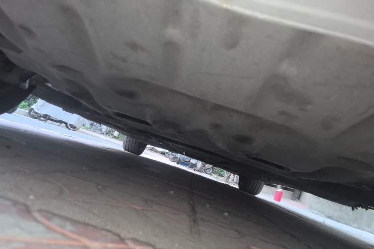 Used BMW 5 Series 2013 530Li Leading Model Chassis Front