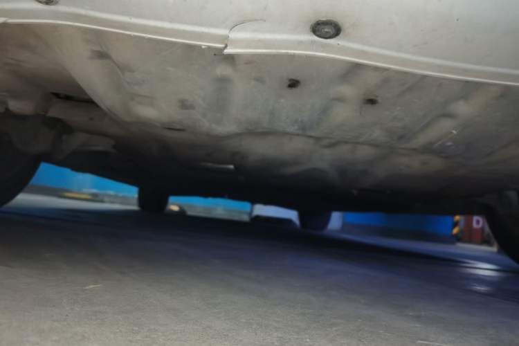 Used BMW 5 Series 2013 530Li Leading Model Chassis Front