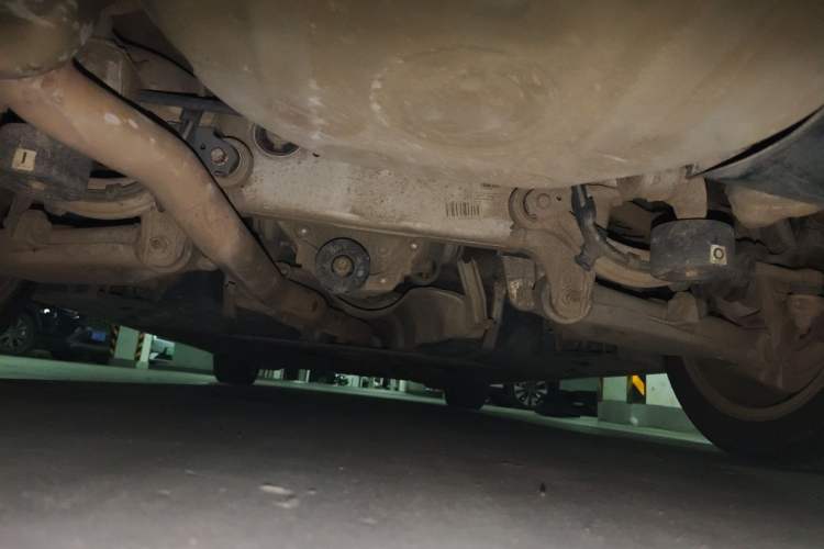 Used BMW 5 Series 2013 525Li Zhuole Edition Chassis Front