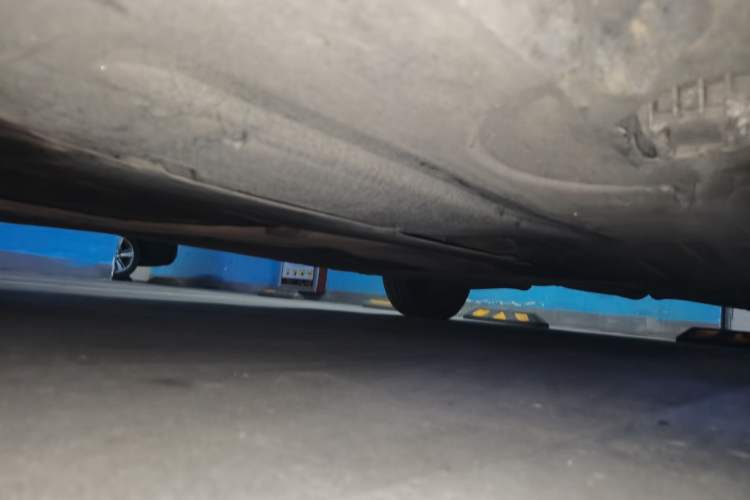 Used BMW 5 Series 2013 530Li Leading Model Chassis Front Left