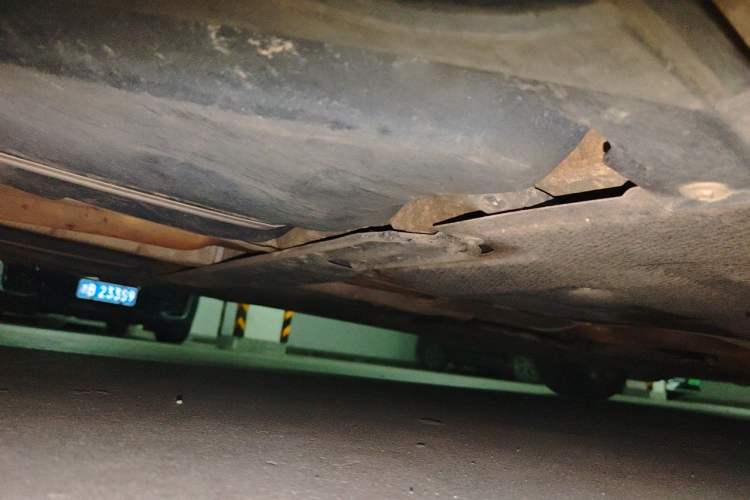 Used BMW 5 Series 2013 525Li Zhuole Edition Chassis Front Left
