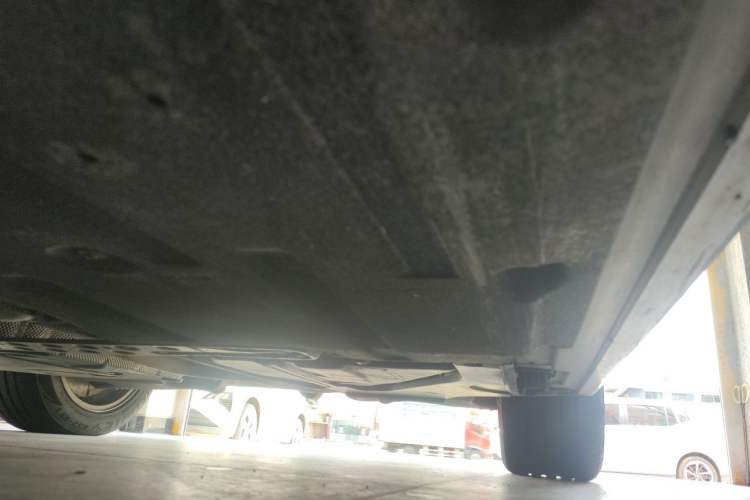 Used BMW 5 Series 2013 520i Elegant Edition Chassis Front Left