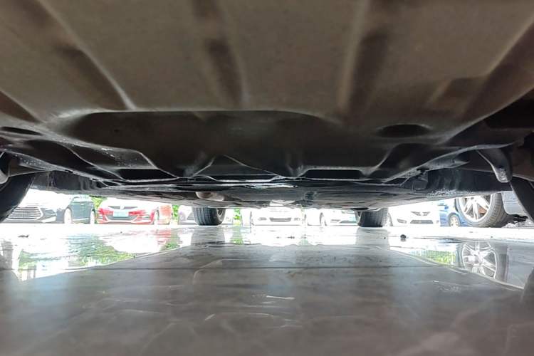 Used BMW 5 Series 2013 525Li Leading Model Chassis Front