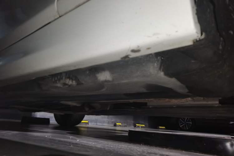 Used BMW 5 Series 2013 520Li Elegant Edition Chassis Front Right