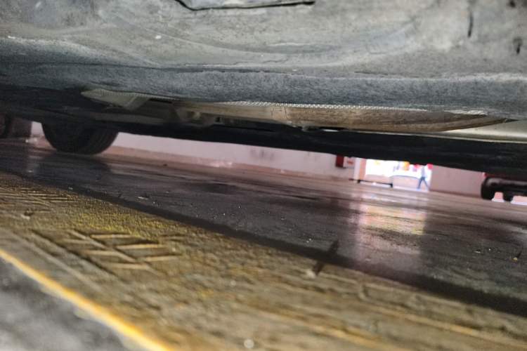 Used BMW 5 Series 2013 530Li Leading Model Chassis Front Right