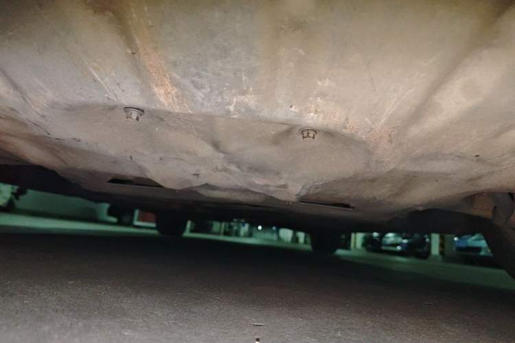 Used BMW 5 Series 2013 525Li Zhuole Edition Chassis Rear