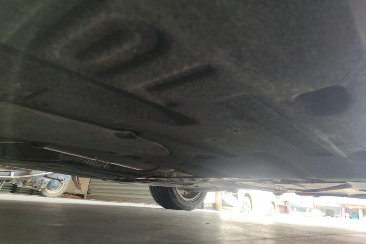 Used BMW 5 Series 2013 520i Elegant Edition Chassis Rear Left
