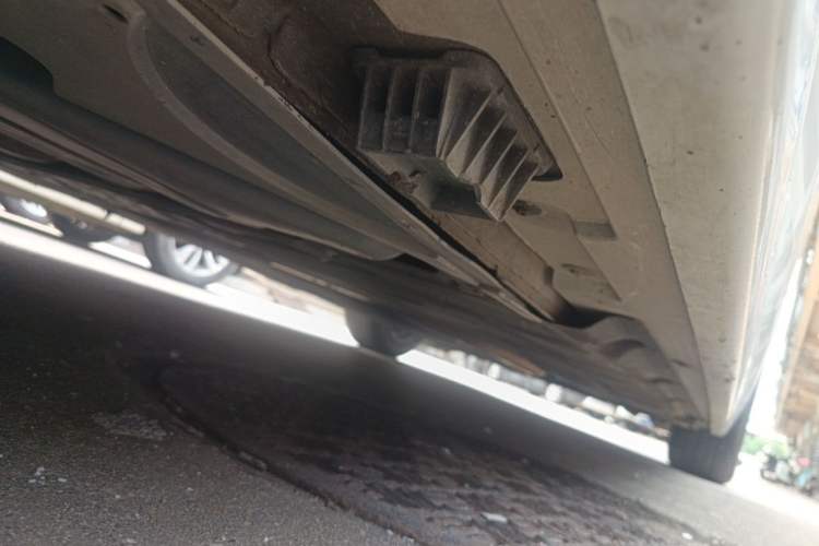 Used BMW 5 Series 2013 525Li Luxury Model Chassis Rear Right