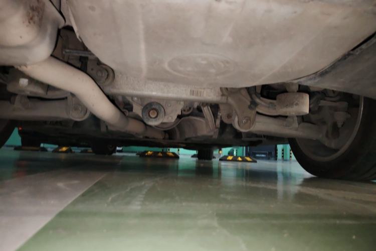 Used BMW 5 Series 2013 525Li Leading Model Chassis Rear