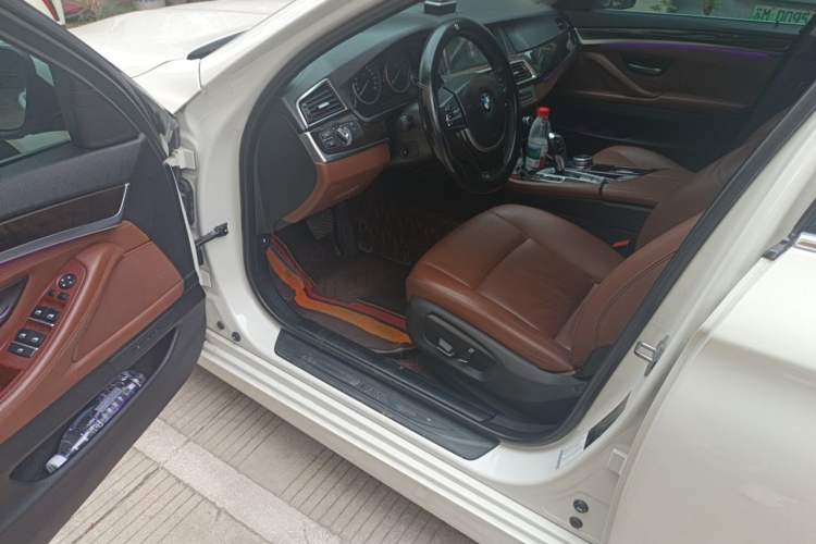 Used BMW 5 Series 2013 525Li Leading Model Driver Seat