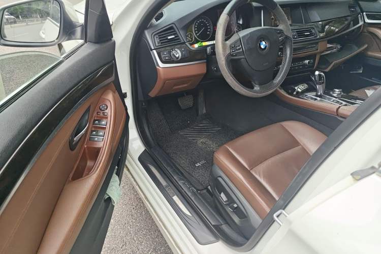 Used BMW 5 Series 2013 525Li Leading Model Driver Seat