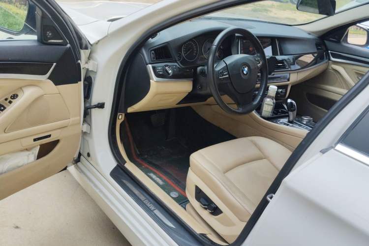 Used BMW 5 Series 2013 525Li Leading Model Driver Seat