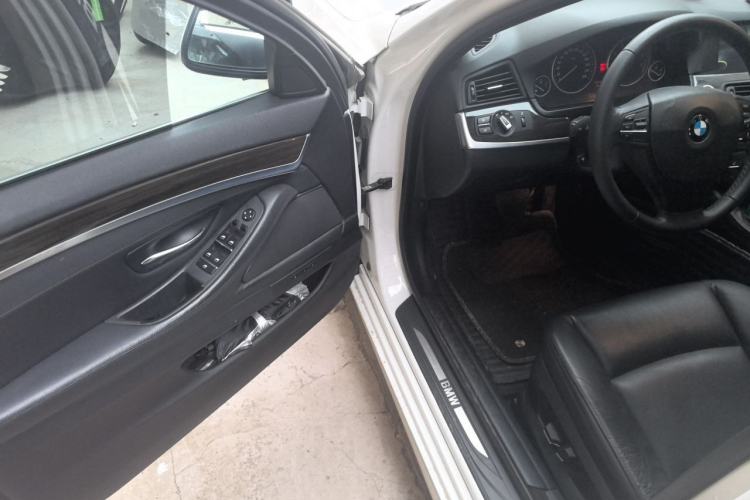 Used BMW 5 Series 2013 530Li Leading Model Driver Seat