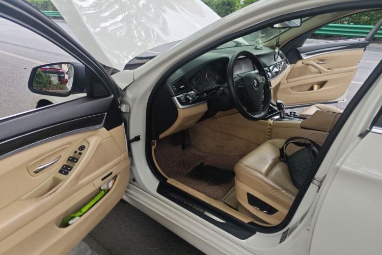 Used BMW 5 Series 2013 530Li Leading Model Driver Seat