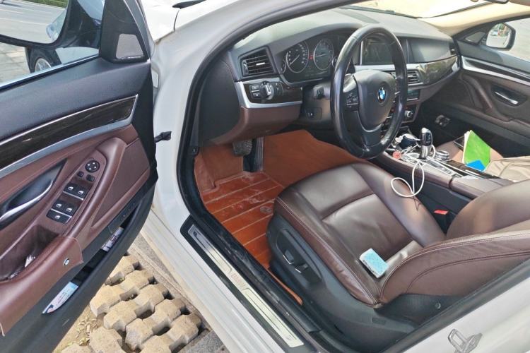 Used BMW 5 Series 2013 525Li Leading Model Driver Seat