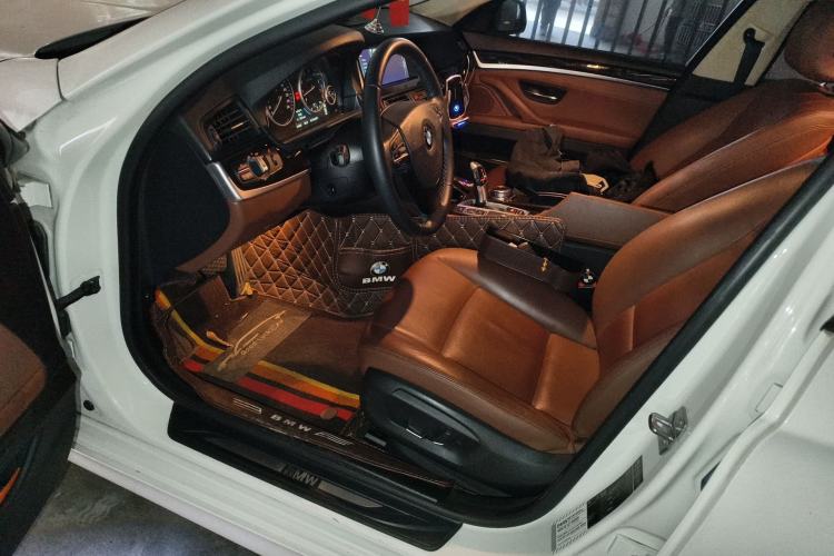 Used BMW 5 Series 2013 530Li Leading Model Driver Seat
