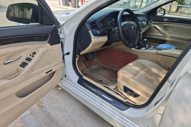 Used BMW 5 Series 2013 530Li Leading Model Driver Seat
