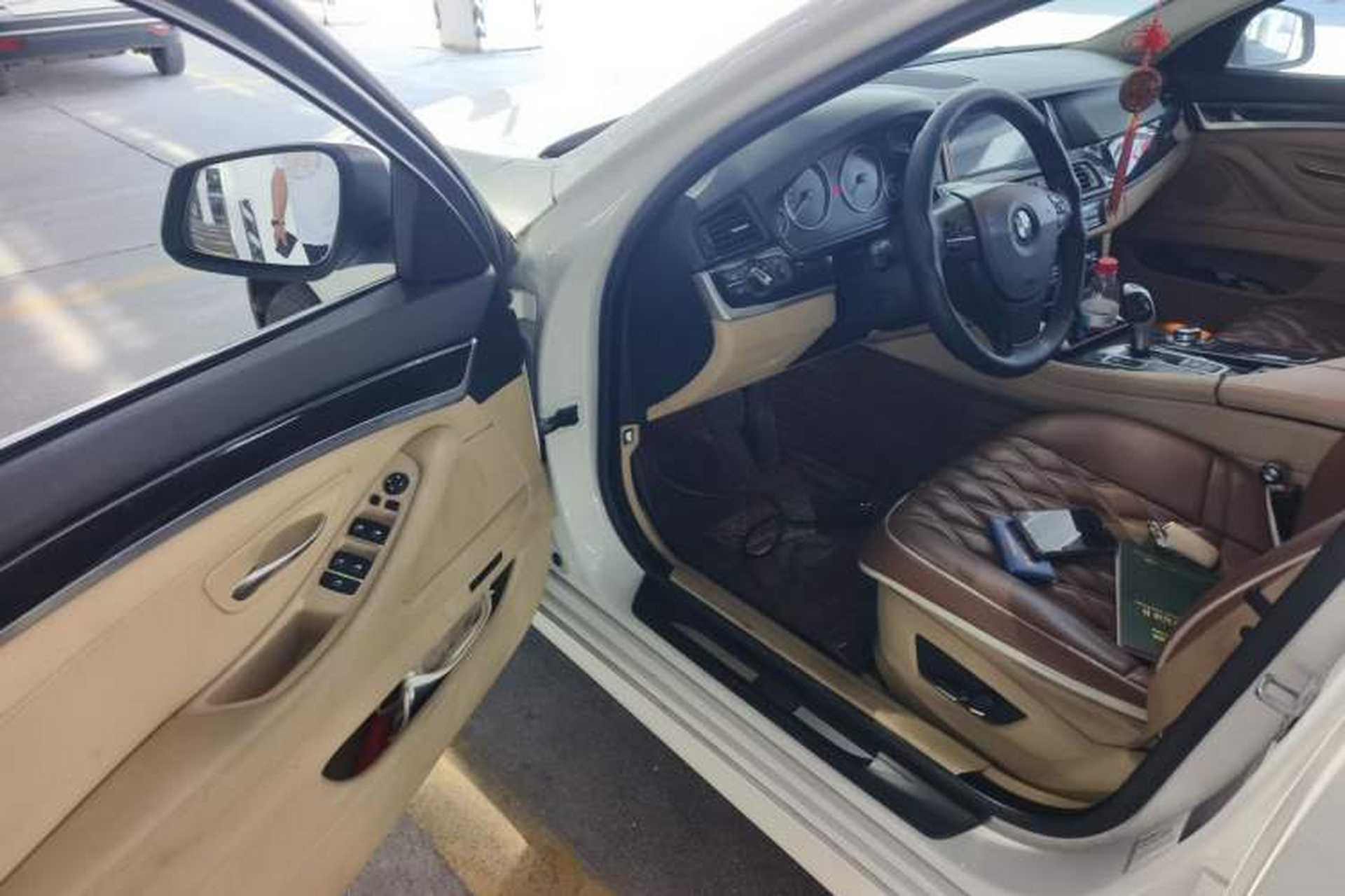 Used BMW 5 Series 2013 520i Elegant Edition Driver Seat