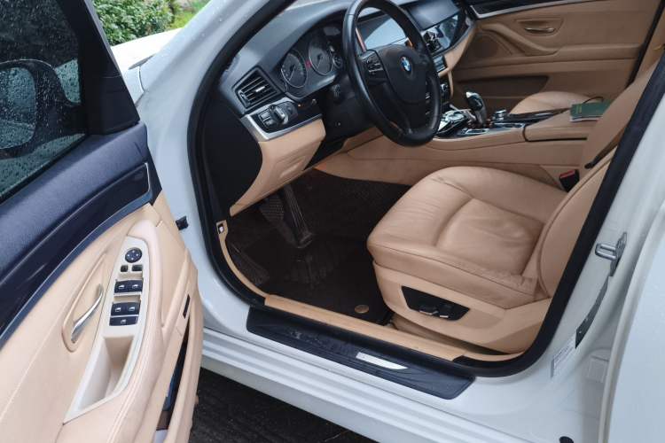 Used BMW 5 Series 2013 520Li Elegant Edition Driver Seat