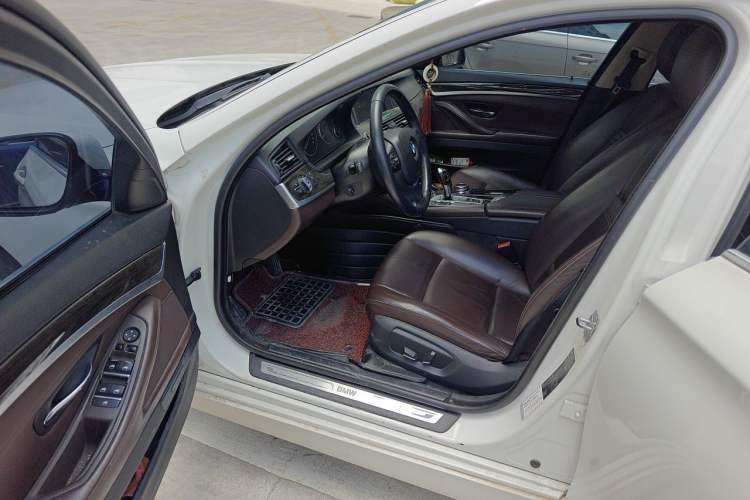 Used BMW 5 Series 2013 525Li Zhuole Edition Driver Seat