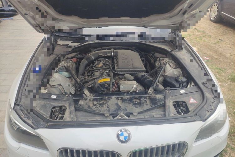 Used BMW 5 Series 2013 535Li Leading Model Engine Bay