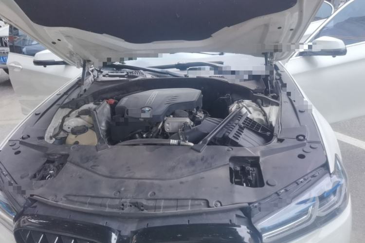 Used BMW 5 Series 2013 525Li Leading Model Engine Bay