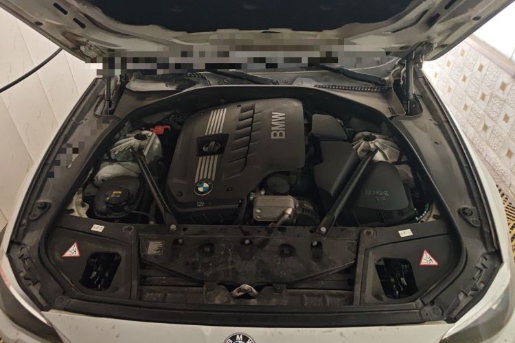 Used BMW 5 Series 2013 530Li Leading Model Engine Bay