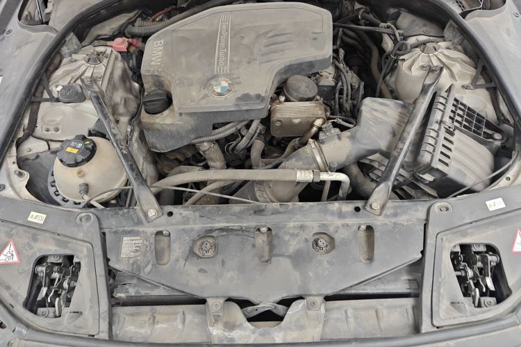Used BMW 5 Series 2013 520Li Elegant Edition Engine Bay