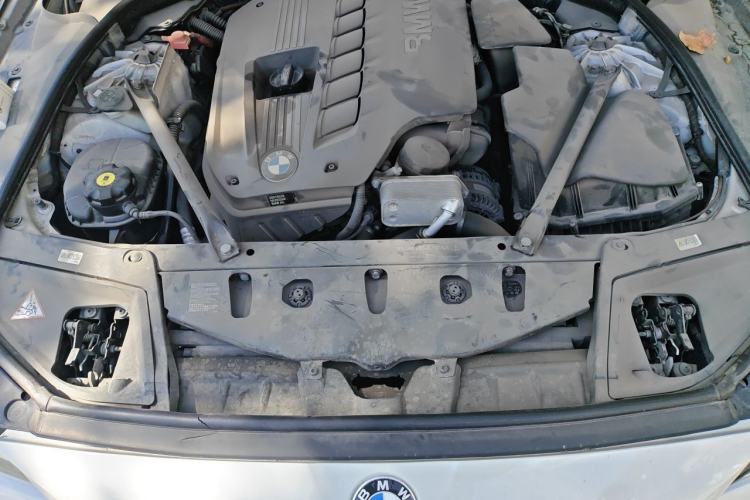 Used BMW 5 Series 2013 530Li Leading Model Engine Bay
