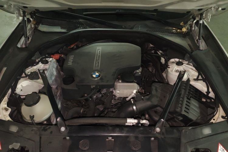 Used BMW 5 Series 2013 525Li Zhuole Edition Engine Bay