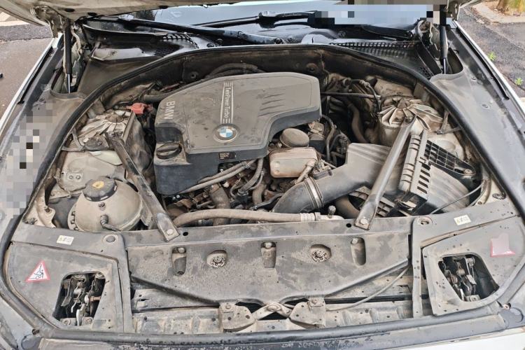 Used BMW 5 Series 2013 525Li Leading Model Engine Bay