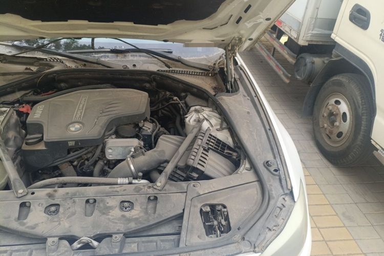 Used BMW 5 Series 2013 520Li Elegant Edition Engine Bay Left
