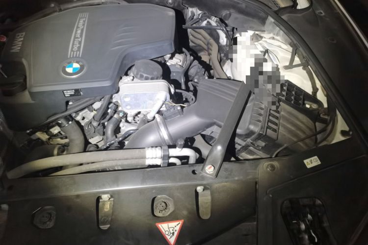 Used BMW 5 Series 2013 520Li Elegant Edition Engine Bay Left