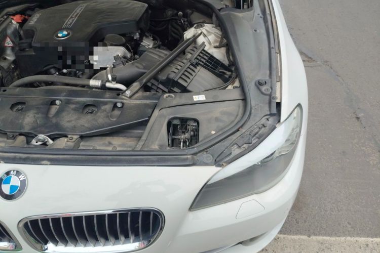 Used BMW 5 Series 2013 525Li Leading Model Engine Bay Left