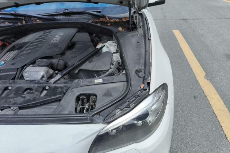 Used BMW 5 Series 2013 530Li Leading Model Engine Bay Left