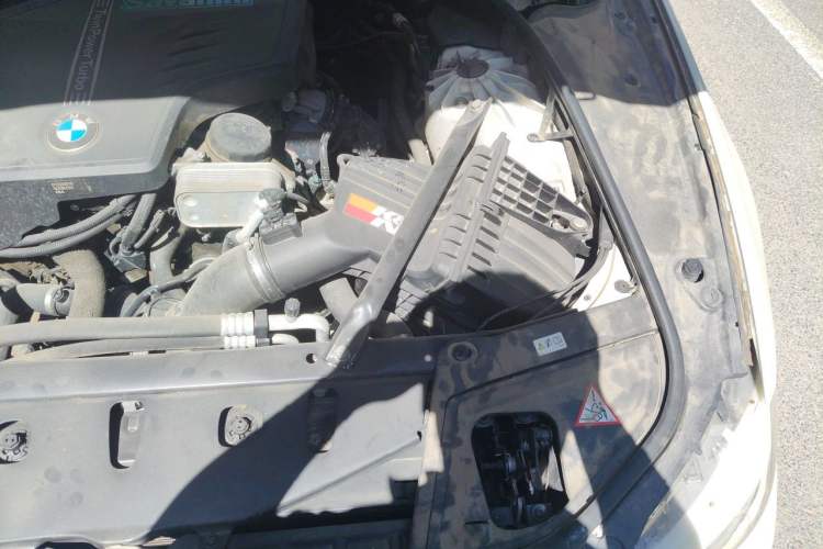 Used BMW 5 Series 2013 520Li Elegant Edition Engine Bay Left