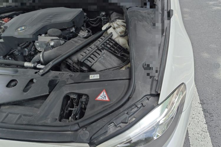 Used BMW 5 Series 2013 520i Elegant Edition Engine Bay Left