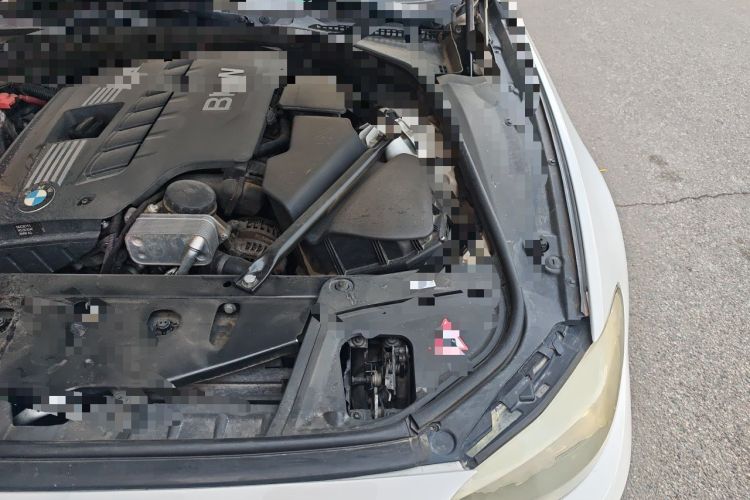 Used BMW 5 Series 2013 530Li Leading Model Engine Bay Left