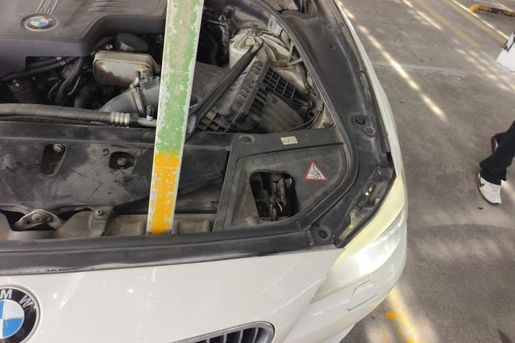 Used BMW 5 Series 2013 520i Elegant Edition Engine Bay Left