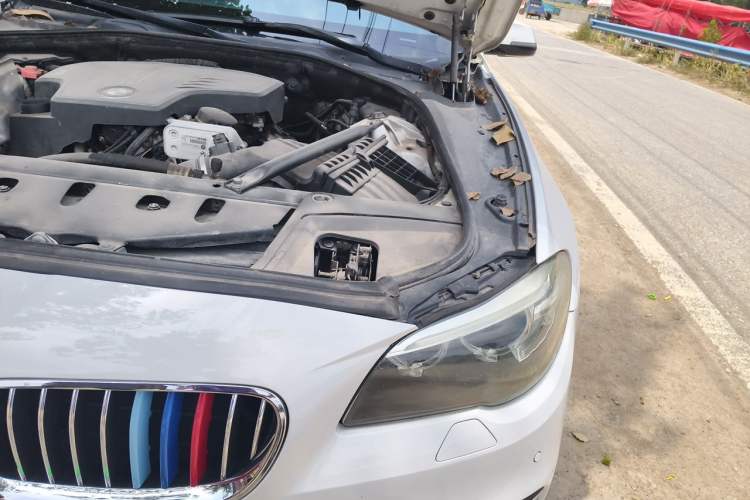 Used BMW 5 Series 2013 525Li Luxury Model Engine Bay Left